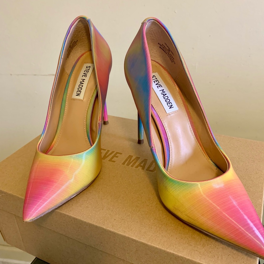 Steve Madden Rainbow Val’s Heel size 6